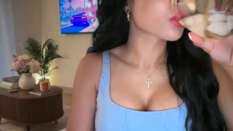 Snapshot of petiteprincess659846 chatting on June 13, 2026, 1:14 am PetitePrincess online show from June 13, 2026, 1:14 am