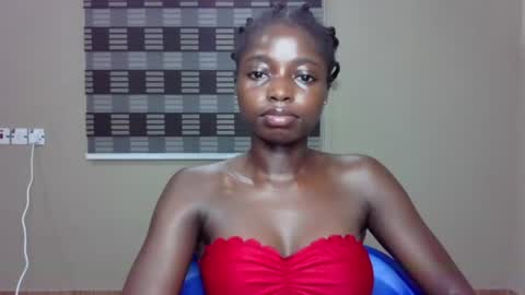 petitexxebony online show from June 28, 2026, 8:04 pm