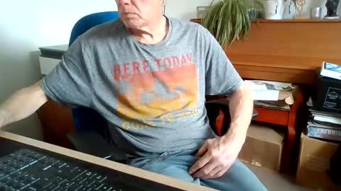 petitwilly online show from June 2, 2026, 12:51 pm