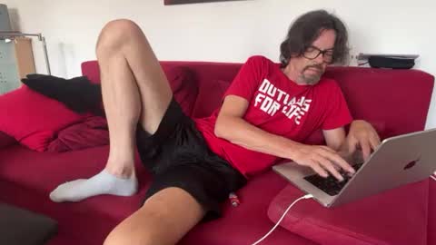 Snapshot of petmario chatting on August 2, 2026, 10:57 am petmario online show from August 2, 2026, 10:57 am