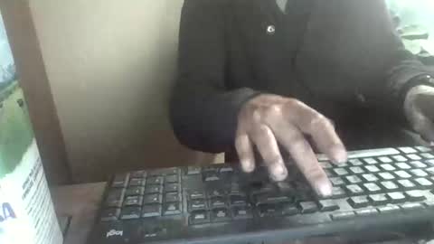 Snapshot of peyo873996 chatting on April 14, 2026, 3:45 am peyo873996 online show from April 14, 2026, 3:45 am