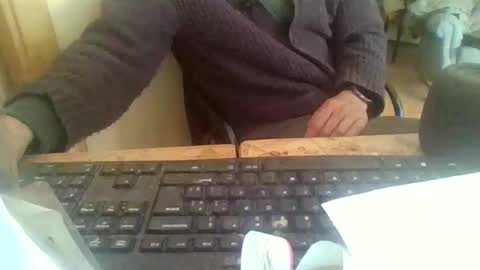 Snapshot of peyo873996 chatting on May 4, 2026, 9:38 am peyo873996 online show from May 4, 2026, 9:38 am