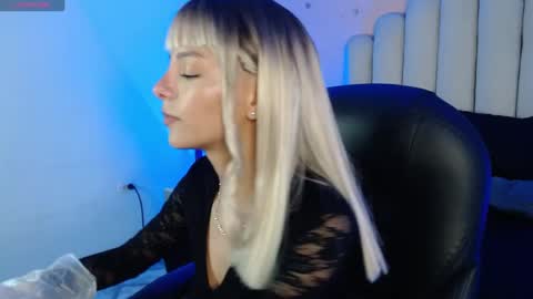 Peyton online show from September 30, 2025, 3:44 am