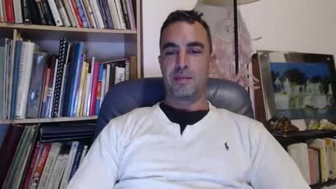 Snapshot of phantasie31 chatting on October 17, 2025, 8:44 pm phantasie31 online show from October 17, 2025, 8:44 pm