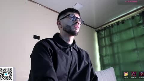 Snapshot of phantom_bigger1 chatting on April 17, 2026, 8:56 pm phantom_bigger1 online show from April 17, 2026, 8:56 pm