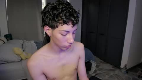 Phil.   INDEPENDENT MODEL online show from May 27, 2026, 9:56 pm