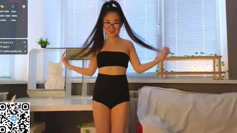 Snapshot of philippabrainard chatting on February 9, 2025, 12:41 pm Hello guys Sweet Scarlett here NEXT LIVE 5AM 2 gmt online show from February 9, 2025, 12:41 pm