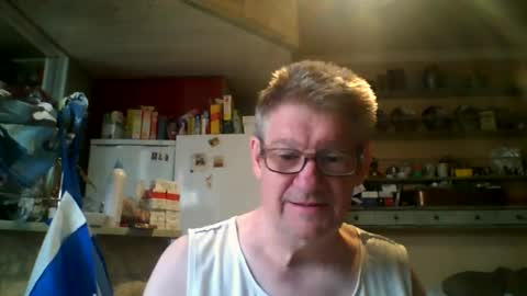 Snapshot of phillboys chatting on June 11, 2026, 3:43 pm phillboys online show from June 11, 2026, 3:43 pm