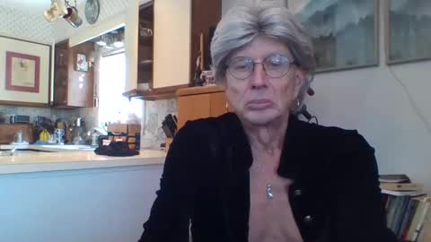 Snapshot of phillipa1023 chatting on January 22, 2025, 5:06 pm phillipa online show from January 22, 2025, 5:06 pm