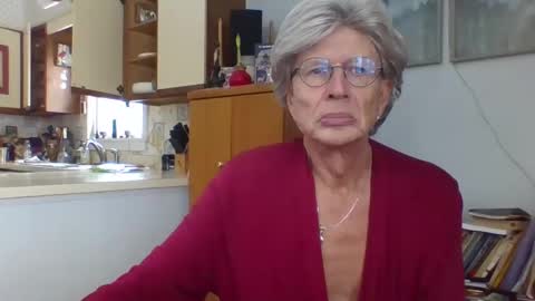 Snapshot of phillipa1023 chatting on February 9, 2025, 3:34 pm phillipa online show from February 9, 2025, 3:34 pm