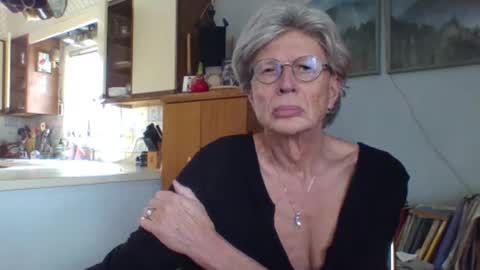 Snapshot of phillipa1023 chatting on March 9, 2025, 3:49 pm phillipa online show from March 9, 2025, 3:49 pm