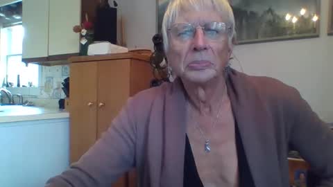 Snapshot of phillipa1023 chatting on November 13, 2025, 2:16 pm phillipa online show from November 13, 2025, 2:16 pm