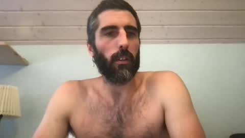 Snapshot of philllaroche chatting on July 23, 2026, 10:35 am Phill online show from July 23, 2026, 10:35 am