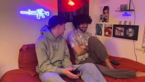 Snapshot of phillycouple1802 chatting on November 13, 2025, 2:43 am phillycouple1802 online show from November 13, 2025, 2:43 am