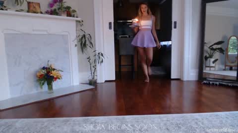 PHOENIX TAYLOR online show from January 14, 2025, 2:40 am