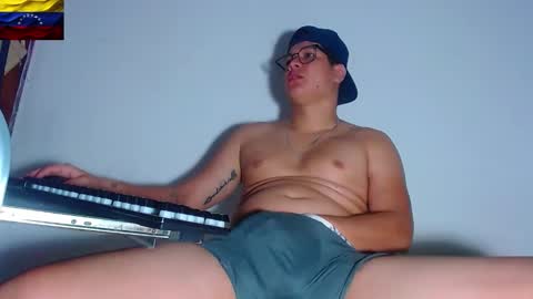 Snapshot of phoenixgnz08 chatting on March 12, 2026, 12:55 pm AdnierGnz online show from March 12, 2026, 12:55 pm