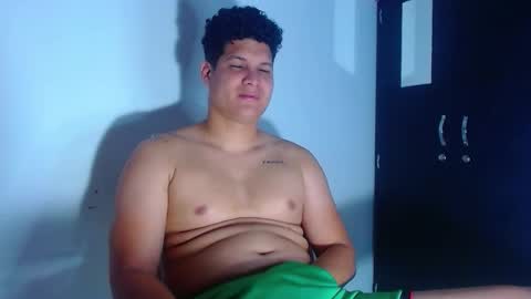 Snapshot of phoenixgnz08 chatting on April 6, 2026, 6:03 am AdnierGnz online show from April 6, 2026, 6:03 am