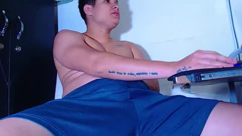 Snapshot of phoenixgnz08 chatting on April 14, 2026, 7:58 am AdnierGnz online show from April 14, 2026, 7:58 am