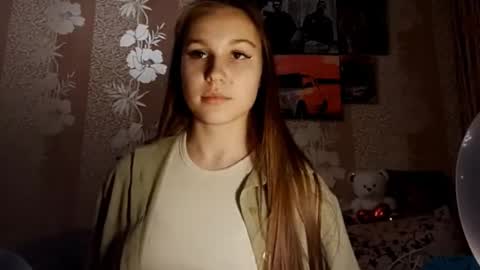 Chloe online show from January 18, 2026, 2:54 pm