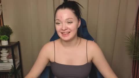 Lora black  and Lili blonde welcome you here online show from November 11, 2025, 5:46 pm