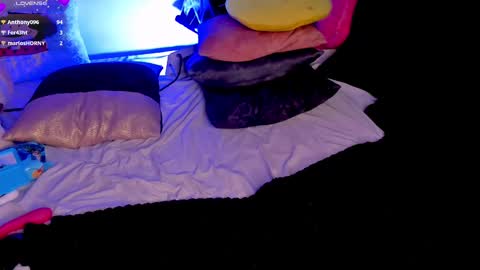  PIA FISHER  online show from February 27, 2025, 4:32 pm