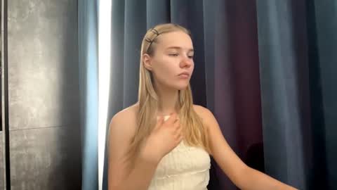 Snapshot of piastonesifer chatting on July 17, 2026, 7:26 am Kristie online show from July 17, 2026, 7:26 am