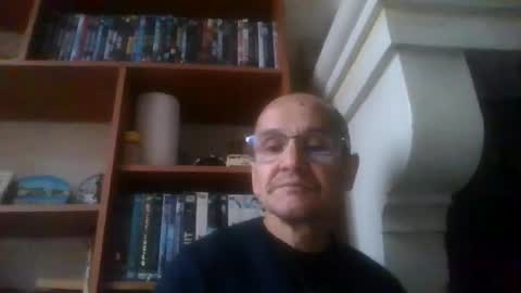 Snapshot of pichoun71 chatting on December 8, 2024, 11:03 am pichoun71 online show from December 8, 2024, 11:03 am