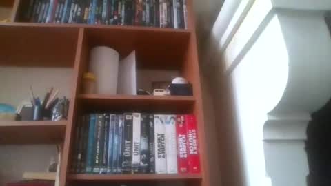 Snapshot of pichoun71 chatting on December 30, 2024, 11:04 am pichoun71 online show from December 30, 2024, 11:04 am