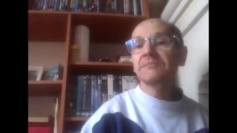 Snapshot of pichoun71 chatting on February 15, 2025, 8:00 am pichoun71 online show from February 15, 2025, 8:00 am