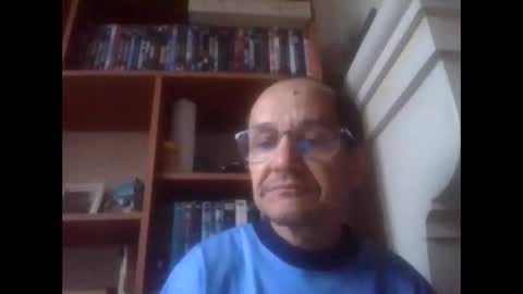 Snapshot of pichoun71 chatting on March 9, 2025, 7:01 am pichoun71 online show from March 9, 2025, 7:01 am