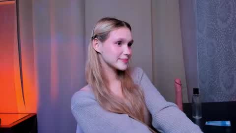 Snapshot of pickanicole chatting on June 12, 2026, 4:11 am Adeline online show from June 12, 2026, 4:11 am