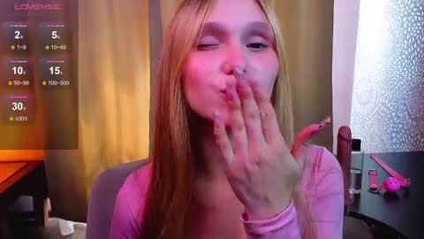 Snapshot of pickanicole chatting on July 5, 2026, 4:19 am Adeline online show from July 5, 2026, 4:19 am