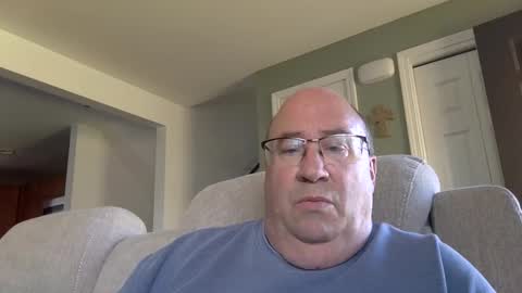 Snapshot of pickme11113 chatting on October 28, 2025, 5:37 pm pickme11113 online show from October 28, 2025, 5:37 pm