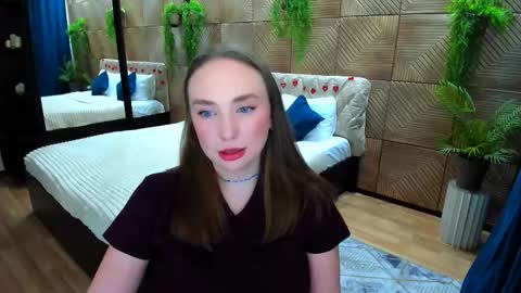 Emelie online show from March 5, 2026, 4:14 pm