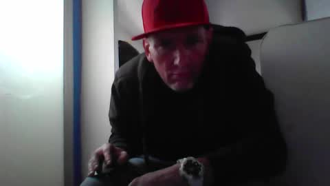 Snapshot of pierce702420 chatting on April 19, 2026, 4:06 pm pierce702420 online show from April 19, 2026, 4:06 pm