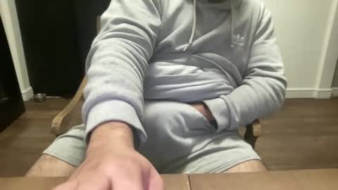 Snapshot of pierced_leather chatting on January 8, 2025, 10:58 pm pierced_leather online show from January 8, 2025, 10:58 pm