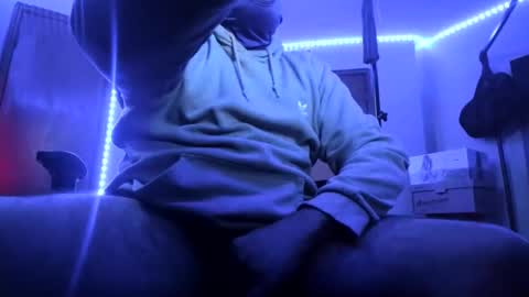 Snapshot of pierced_leather chatting on November 29, 2025, 3:42 am pierced_leather online show from November 29, 2025, 3:42 am