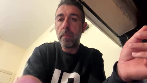 Snapshot of pierotu chatting on March 31, 2026, 9:53 am pierotu online show from March 31, 2026, 9:53 am