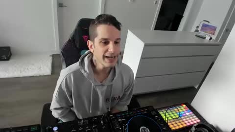 Snapshot of pierrefitch chatting on February 15, 2025, 2:22 pm Pierre Fitch online show from February 15, 2025, 2:22 pm