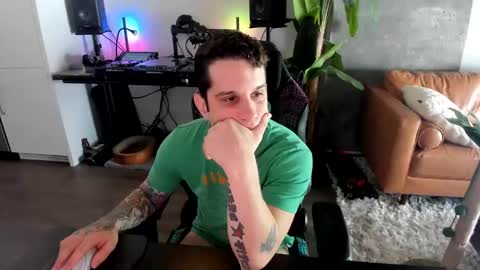 Snapshot of pierrefitch chatting on March 1, 2025, 7:15 pm Pierre Fitch online show from March 1, 2025, 7:15 pm