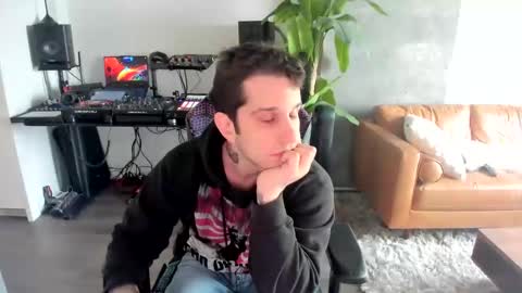 Snapshot of pierrefitch chatting on March 9, 2025, 9:36 pm Pierre Fitch online show from March 9, 2025, 9:36 pm