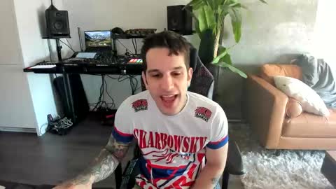 Snapshot of pierrefitch chatting on March 12, 2025, 3:29 pm Pierre Fitch online show from March 12, 2025, 3:29 pm