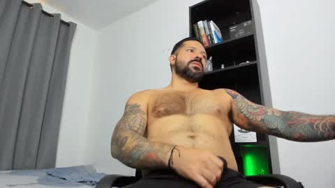 Snapshot of pierrevidal chatting on January 19, 2025, 1:33 pm Pierre online show from January 19, 2025, 1:33 pm