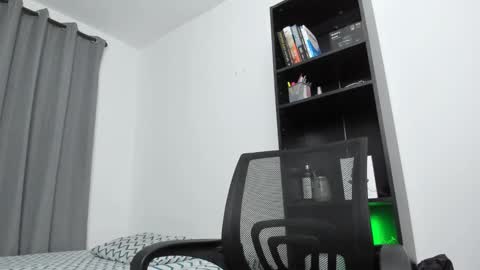 Snapshot of pierrevidal chatting on February 2, 2025, 12:51 am Pierre online show from February 2, 2025, 12:51 am