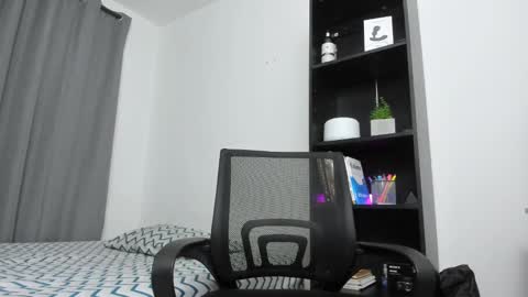 Snapshot of pierrevidal chatting on February 16, 2025, 12:41 am Pierre online show from February 16, 2025, 12:41 am