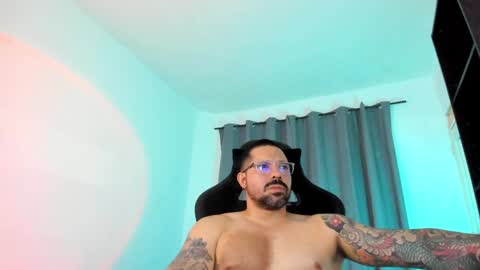 Snapshot of pierrevidal chatting on April 22, 2026, 12:02 am Pierre online show from April 22, 2026, 12:02 am
