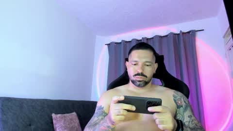 Snapshot of pierrevidal chatting on May 17, 2026, 12:08 am Pierre online show from May 17, 2026, 12:08 am