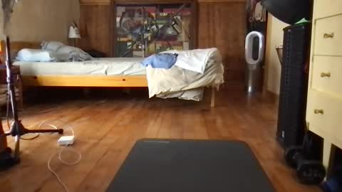 Snapshot of pierrohhh chatting on October 23, 2025, 8:35 am pierrohhh online show from October 23, 2025, 8:35 am