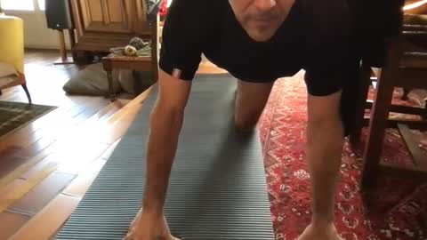 Snapshot of pierrohhh chatting on November 16, 2025, 2:00 pm pierrohhh online show from November 16, 2025, 2:00 pm