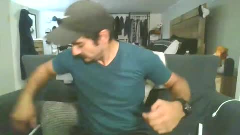 Snapshot of piggybottom299 chatting on November 16, 2025, 4:18 am piggybottom299 online show from November 16, 2025, 4:18 am